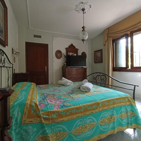 Domus Garden Bed & Breakfast ออลเบีย ภายนอก รูปภาพ