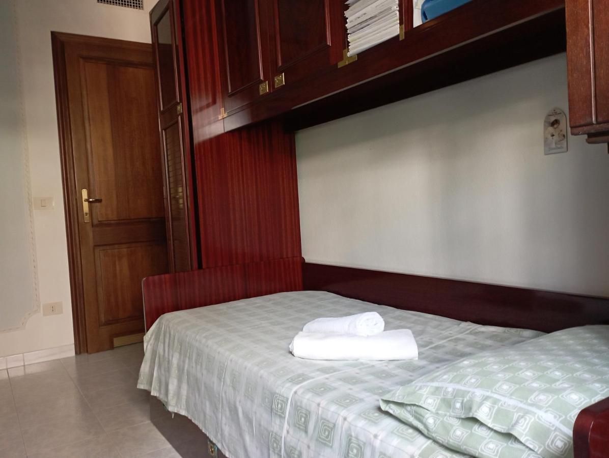 Domus Garden Bed & Breakfast ออลเบีย ภายนอก รูปภาพ